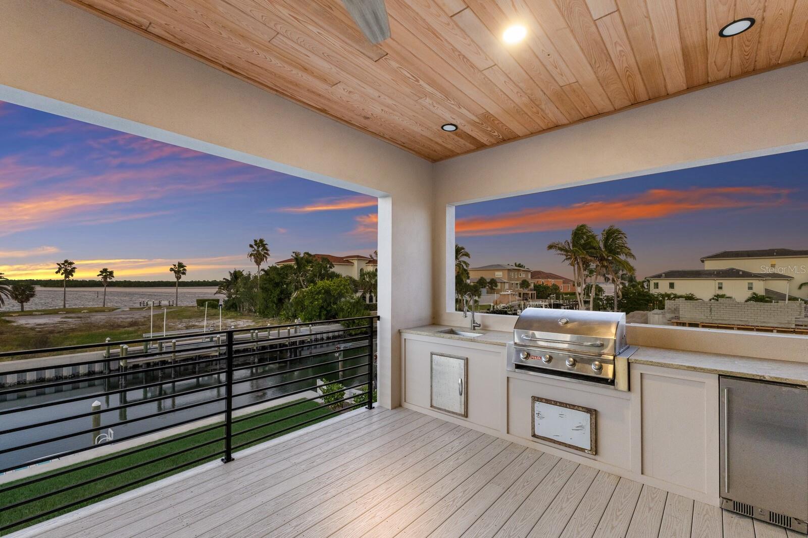 LONGBOAT KEY ESTATES - Residential