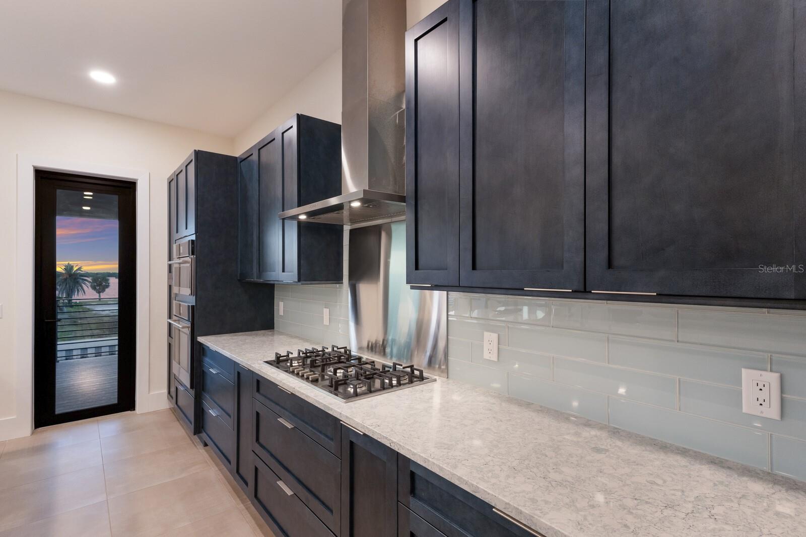 LONGBOAT KEY ESTATES - Residential