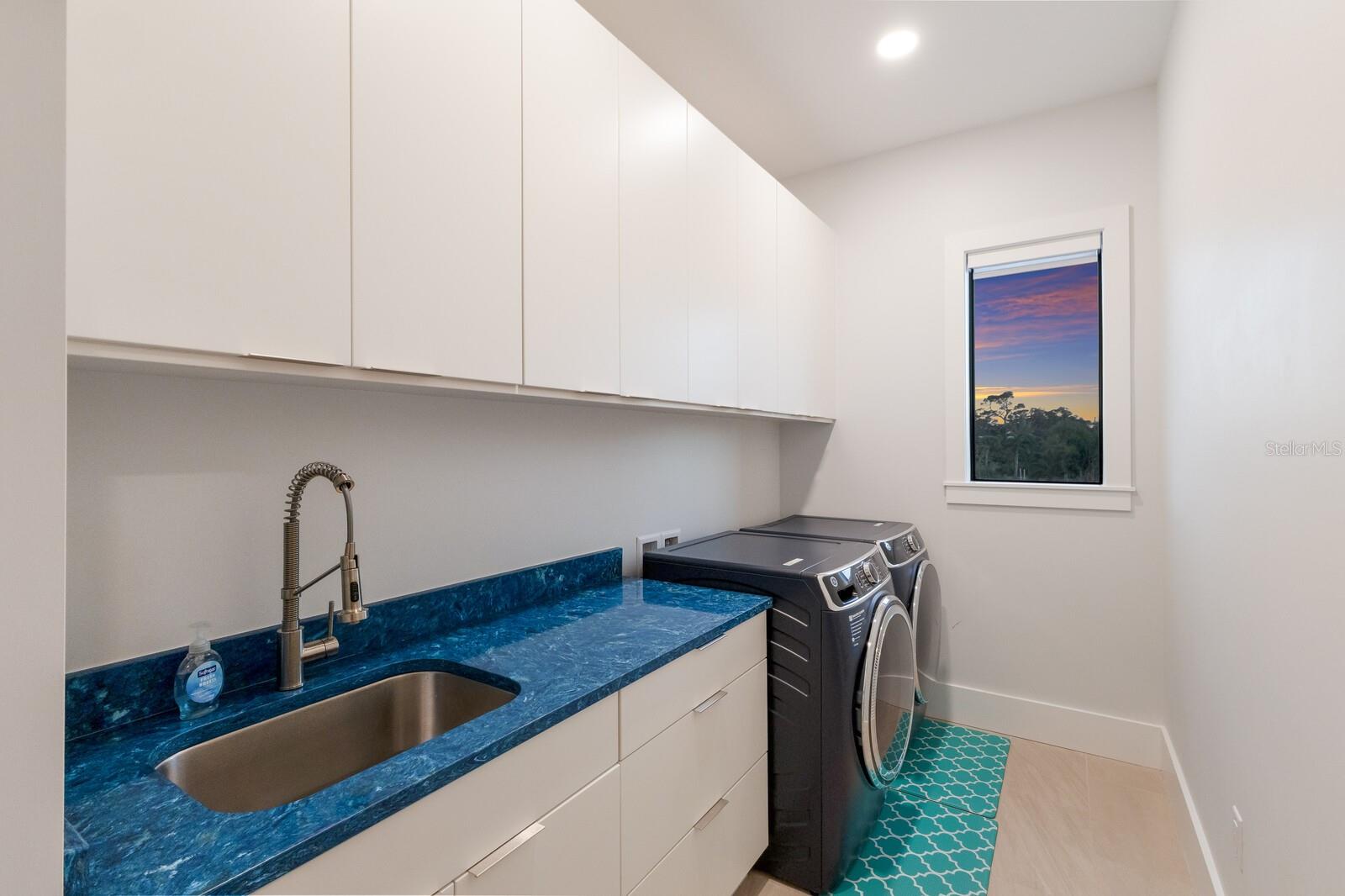 LONGBOAT KEY ESTATES - Residential