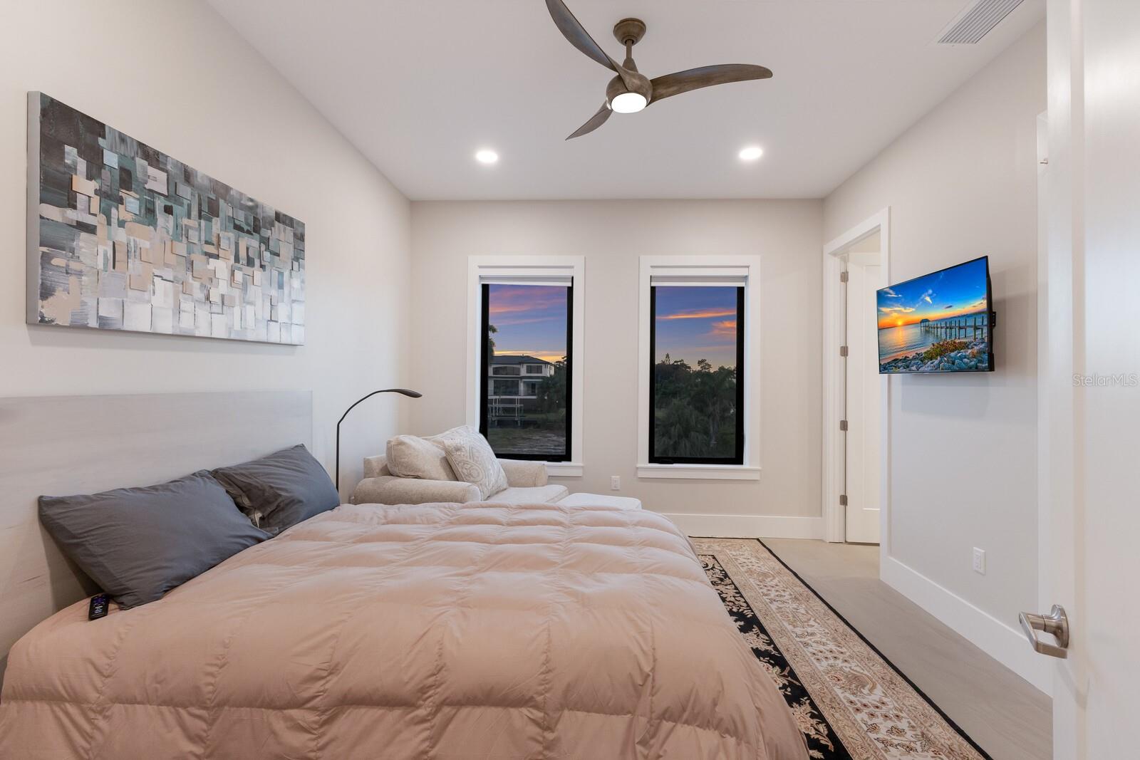 LONGBOAT KEY ESTATES - Residential