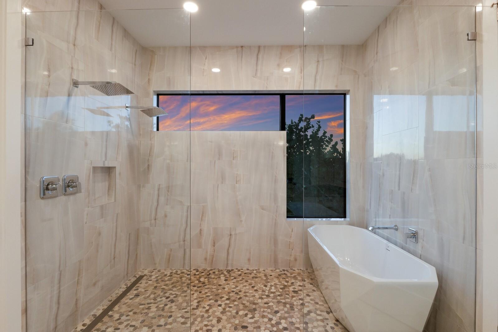 LONGBOAT KEY ESTATES - Residential