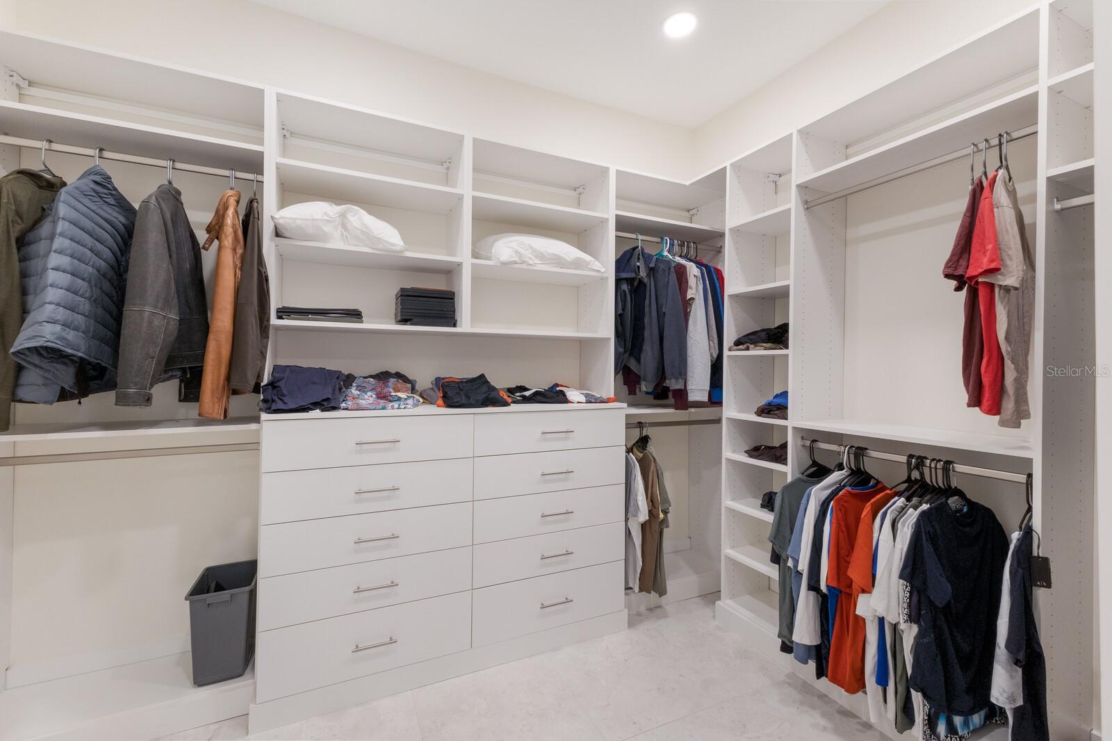 LONGBOAT KEY ESTATES - Residential