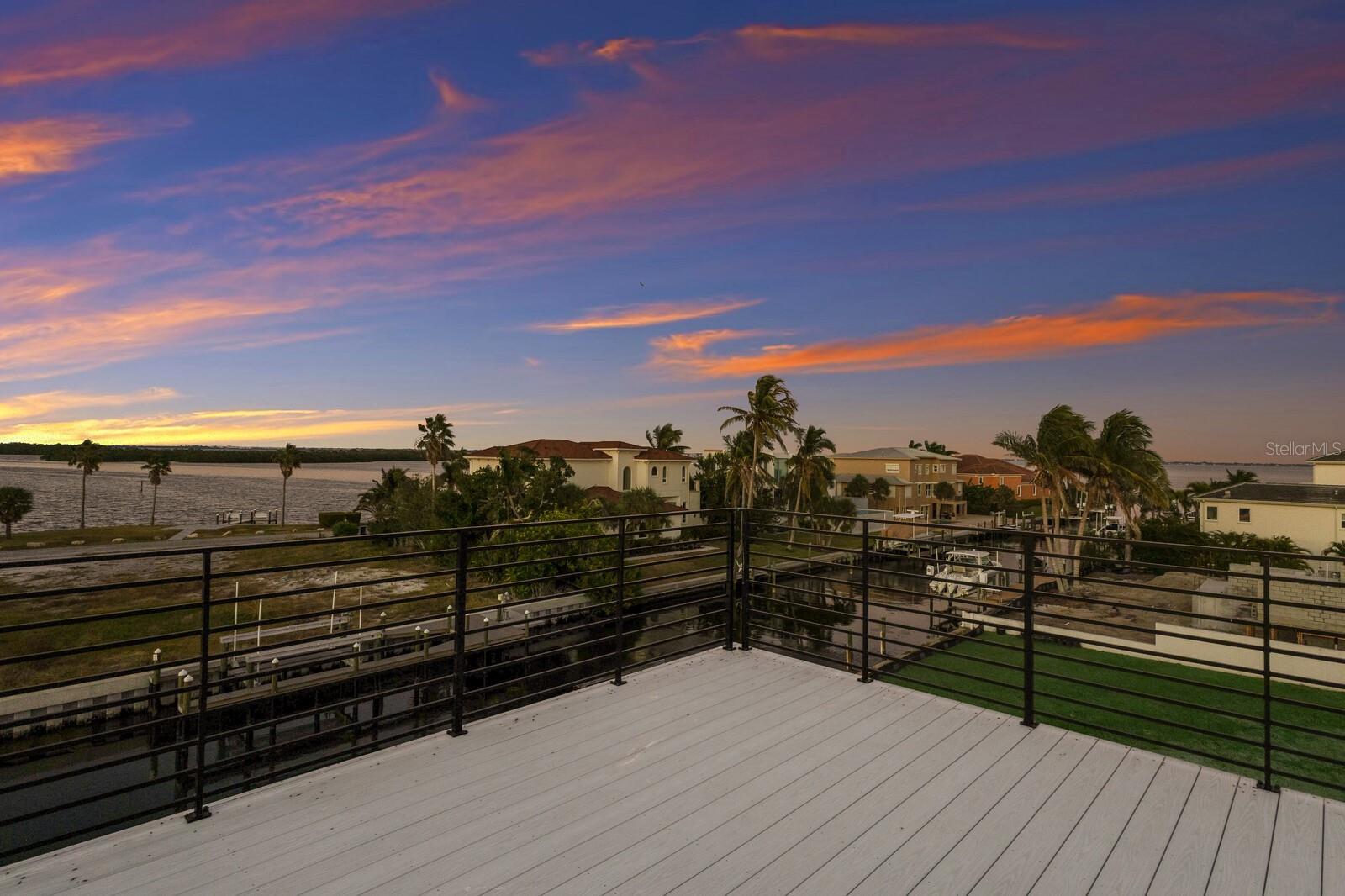 LONGBOAT KEY ESTATES - Residential