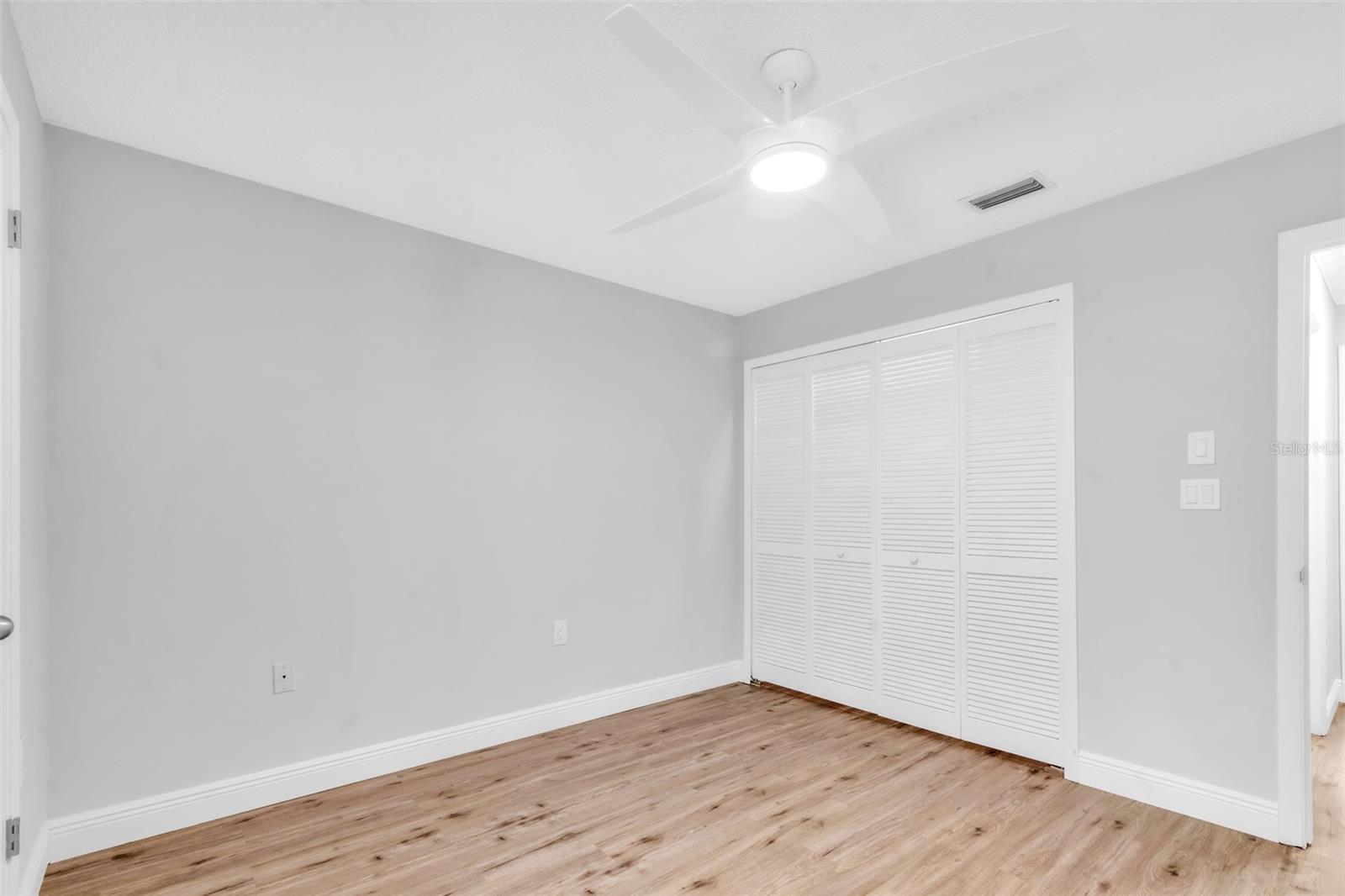 EAST LAKE WOODLANDS CLUSTER HOMES - Residential