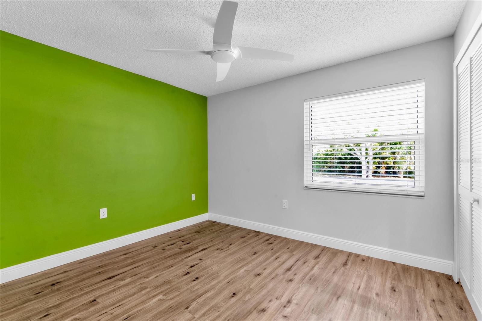 EAST LAKE WOODLANDS CLUSTER HOMES - Residential