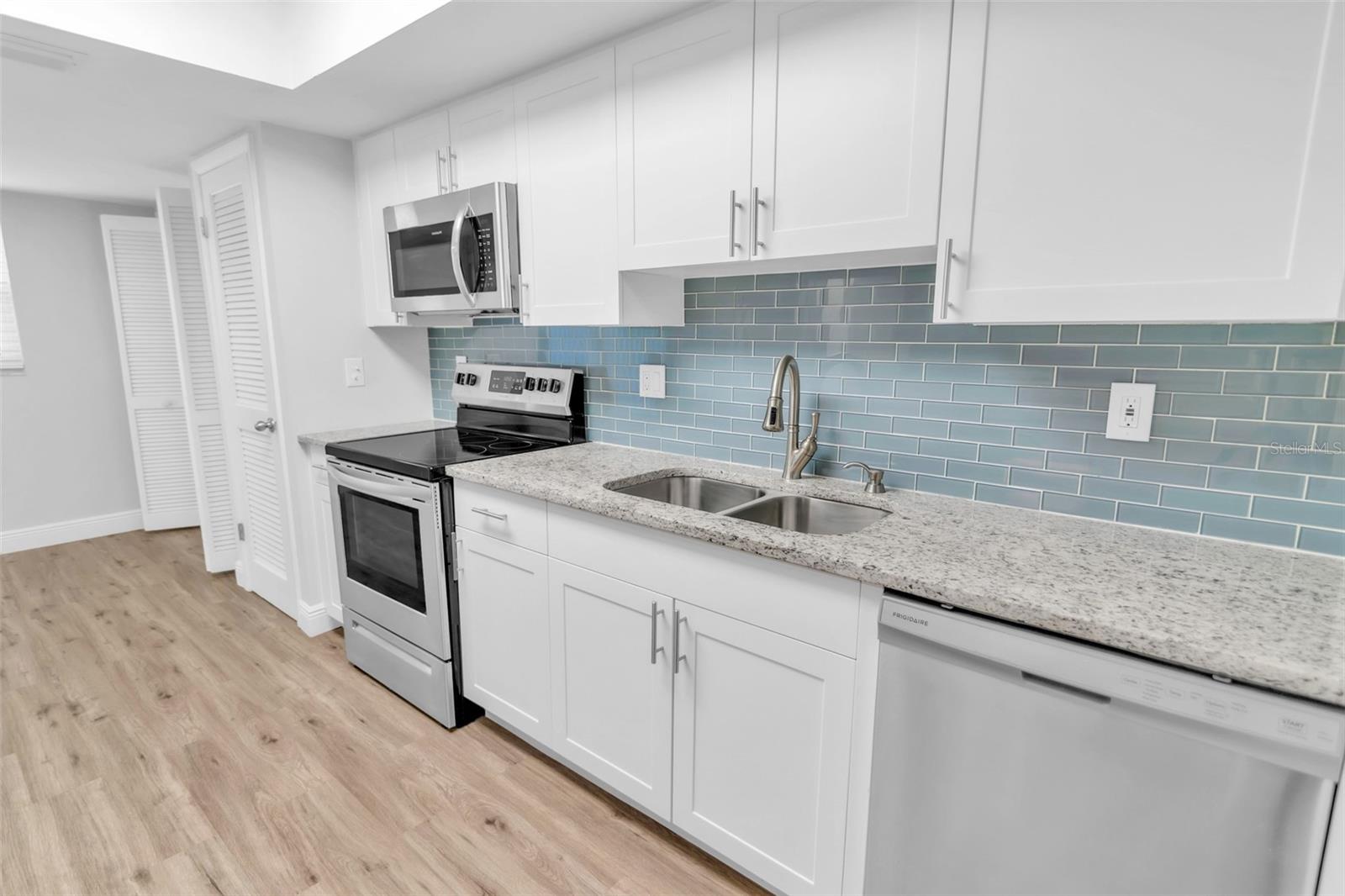 EAST LAKE WOODLANDS CLUSTER HOMES - Residential