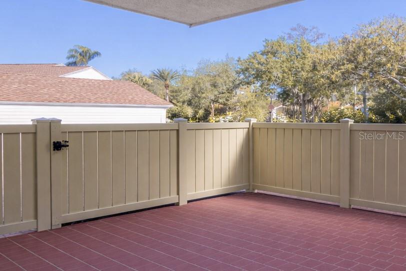 EAST LAKE WOODLANDS CLUSTER HOMES - Residential