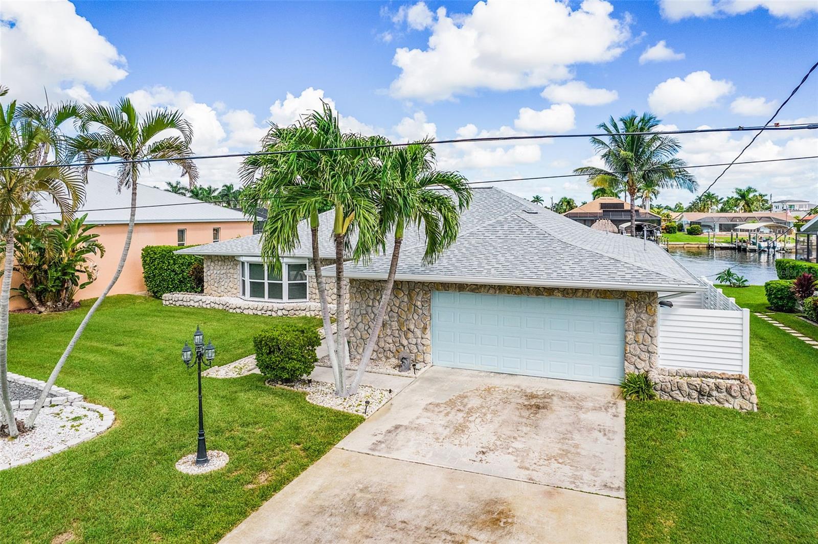 CALOOSAHATCHEE - Residential