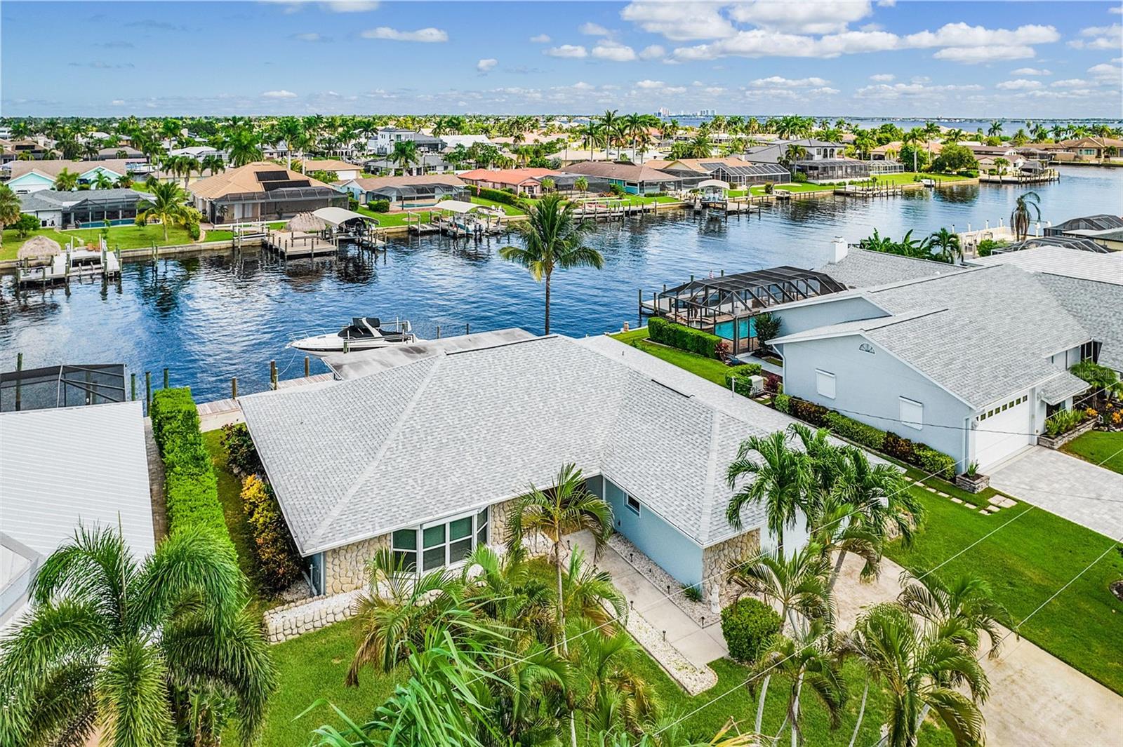 CALOOSAHATCHEE - Residential