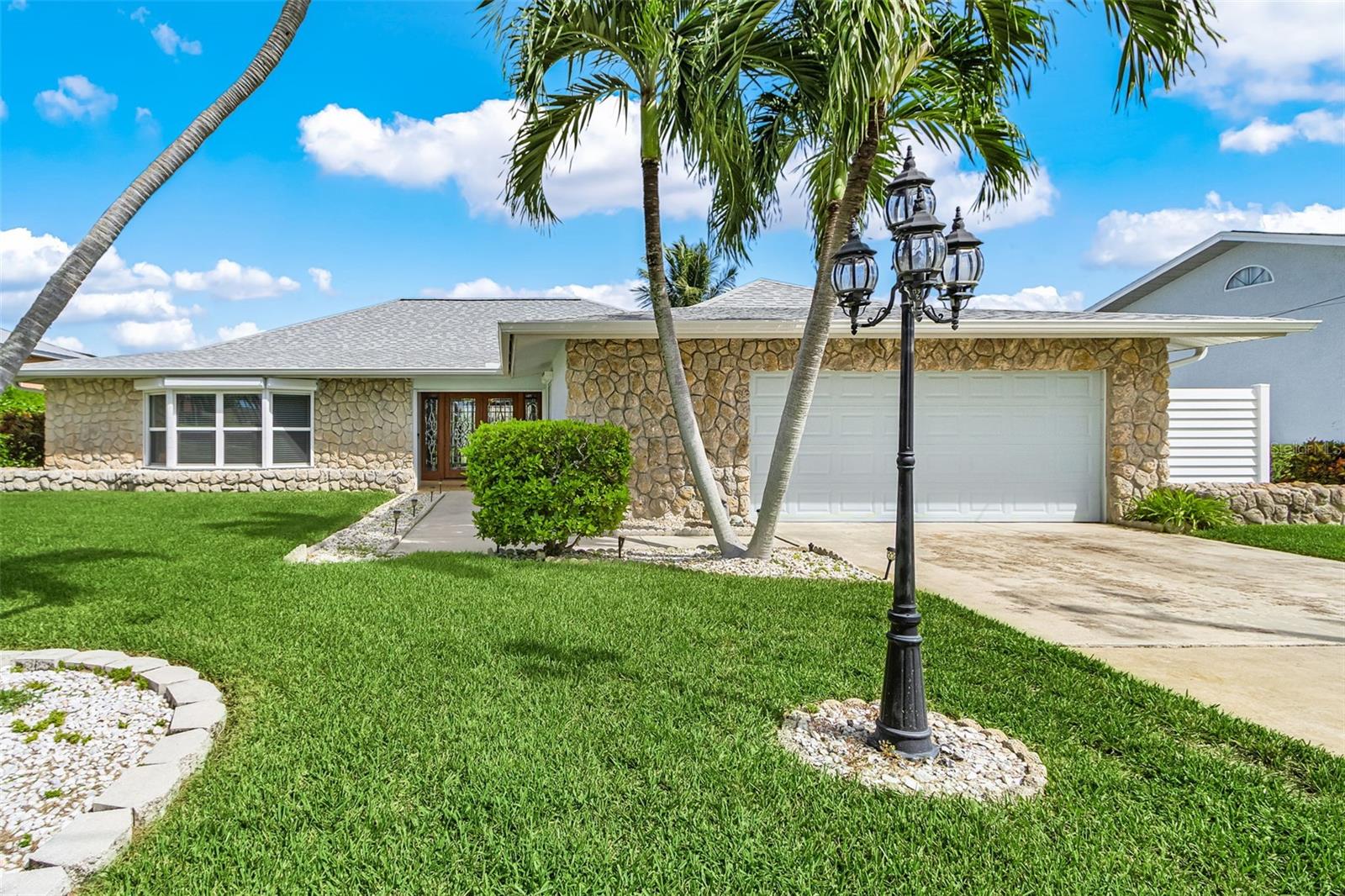CALOOSAHATCHEE - Residential