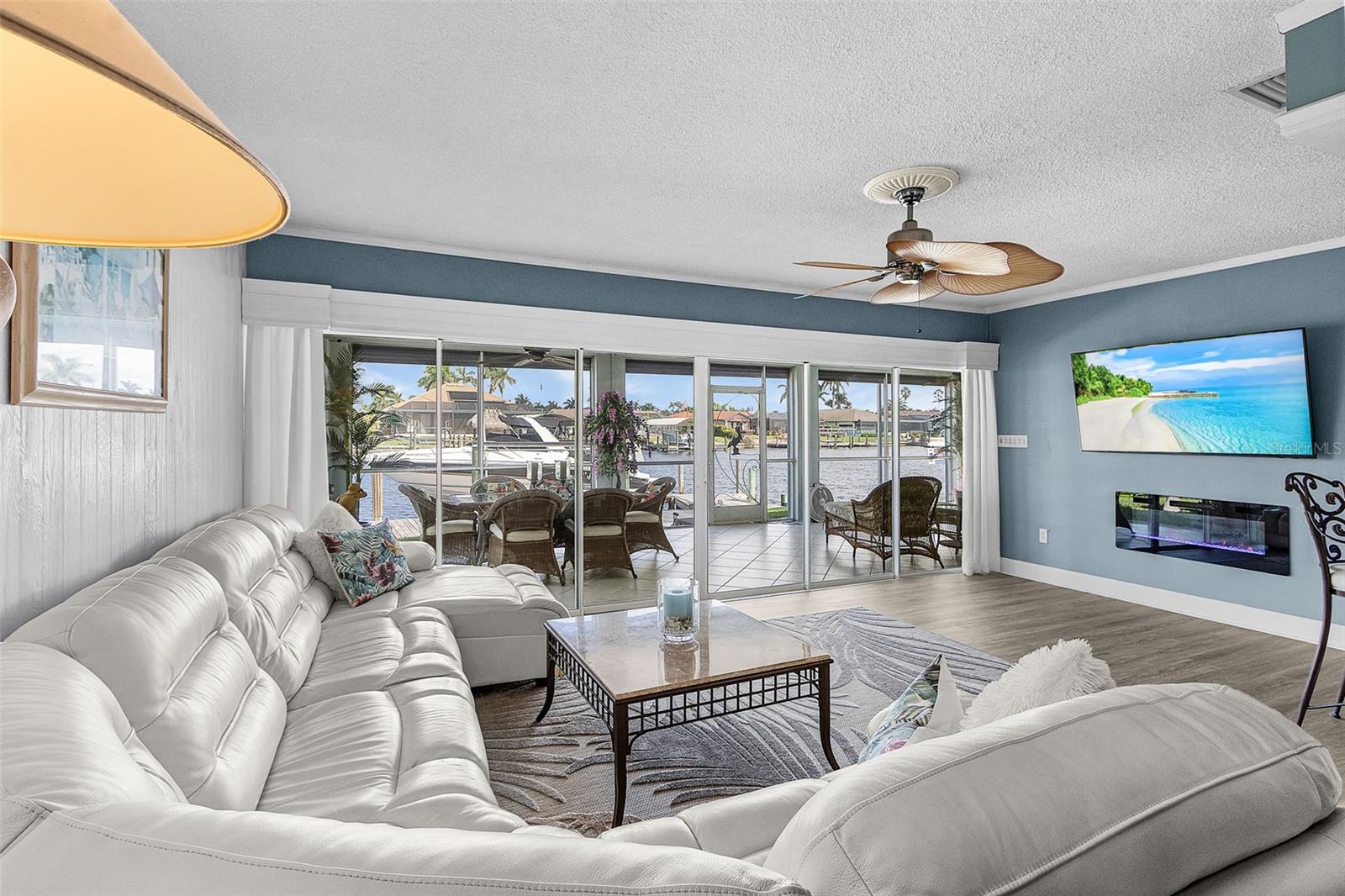 CALOOSAHATCHEE - Residential