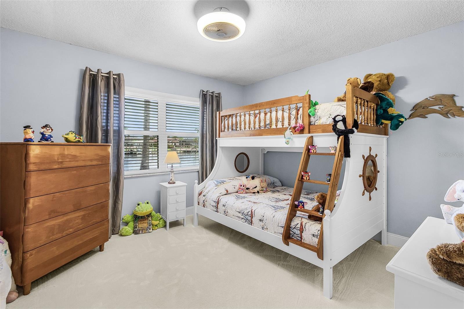 CALOOSAHATCHEE - Residential