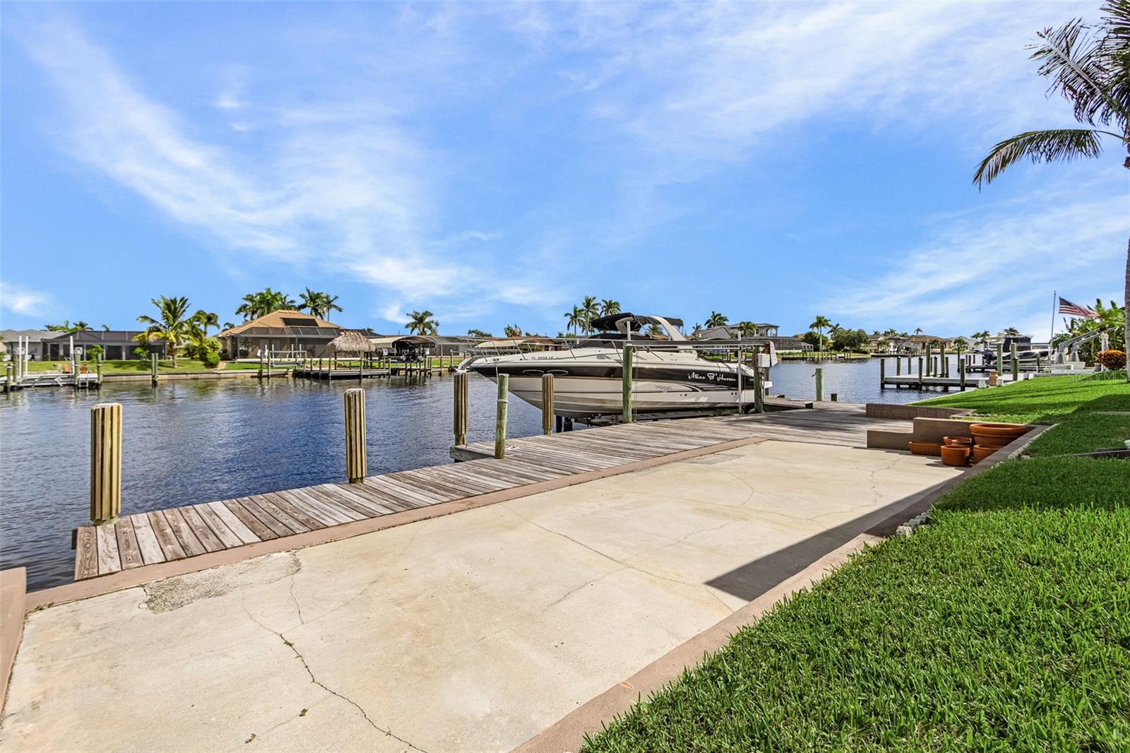 CALOOSAHATCHEE - Residential