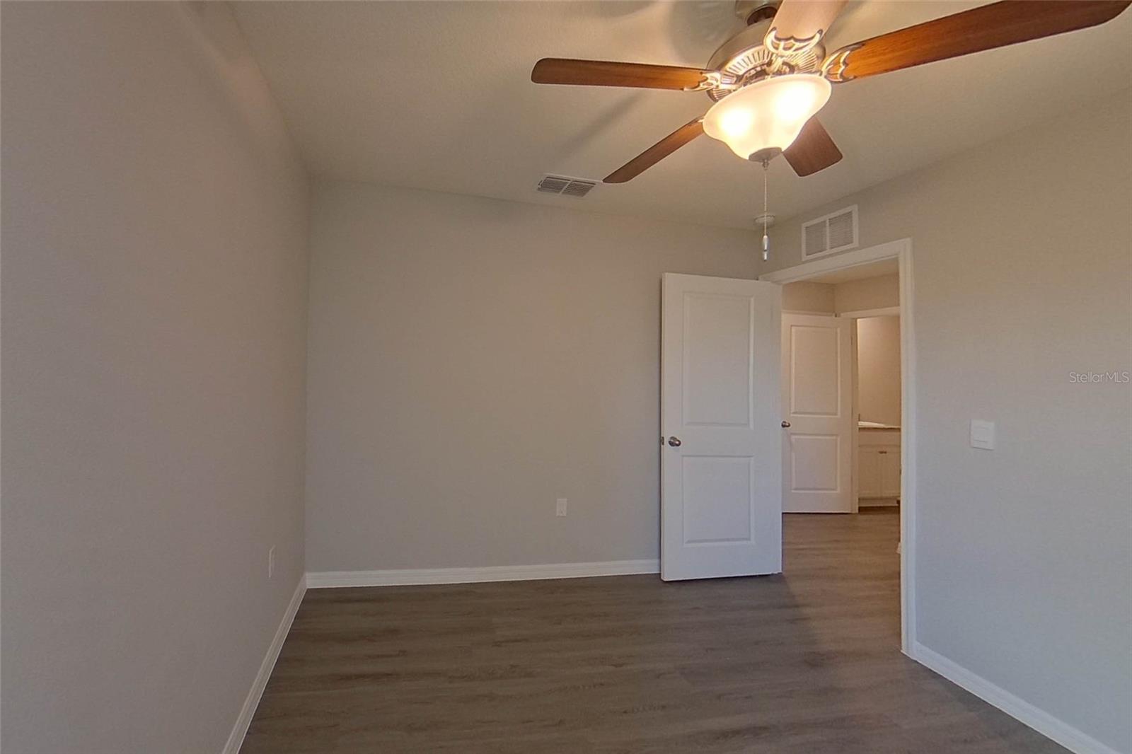 OCALA CROSSINGS - Residential Lease