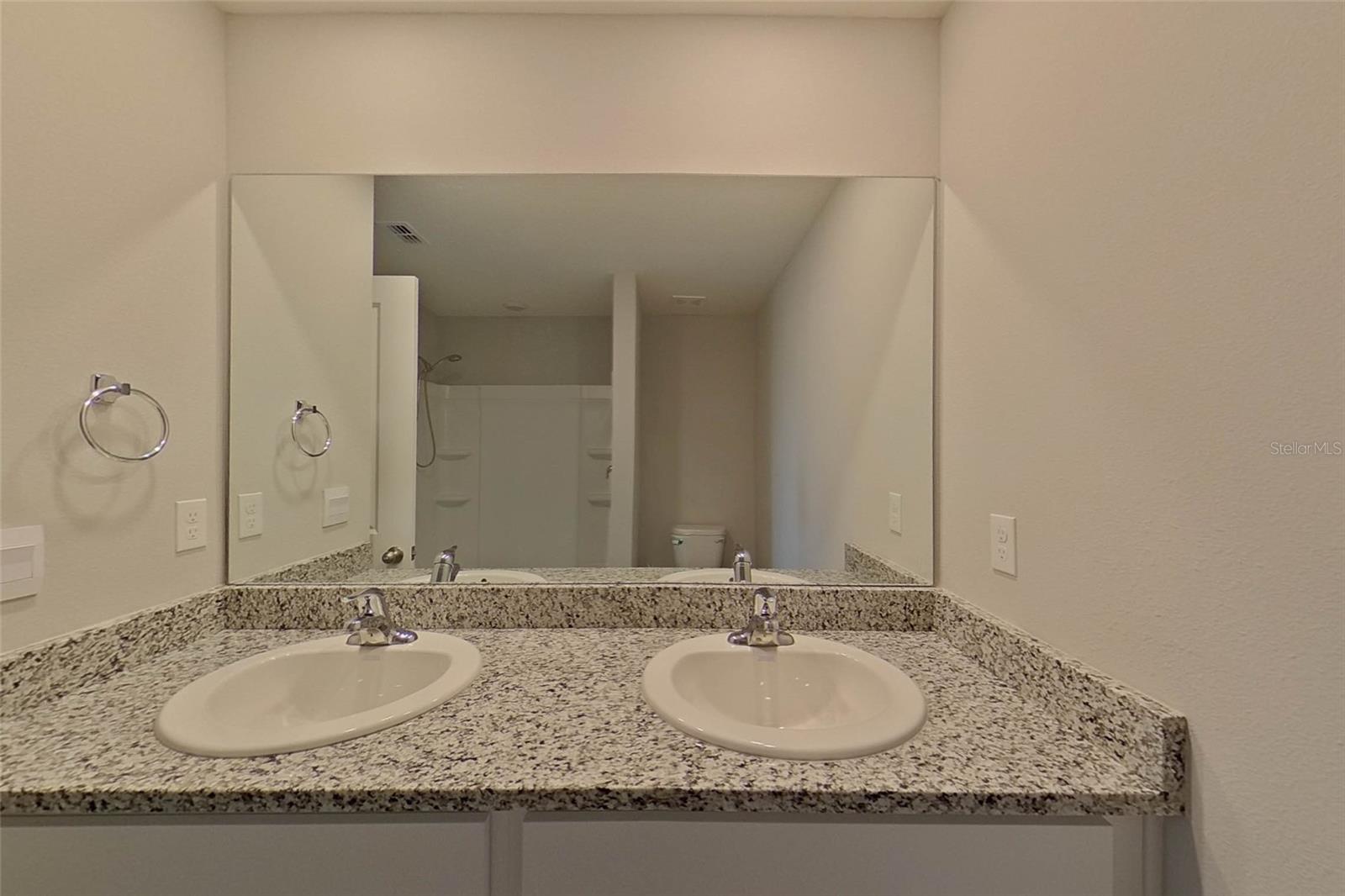 OCALA CROSSINGS - Residential Lease