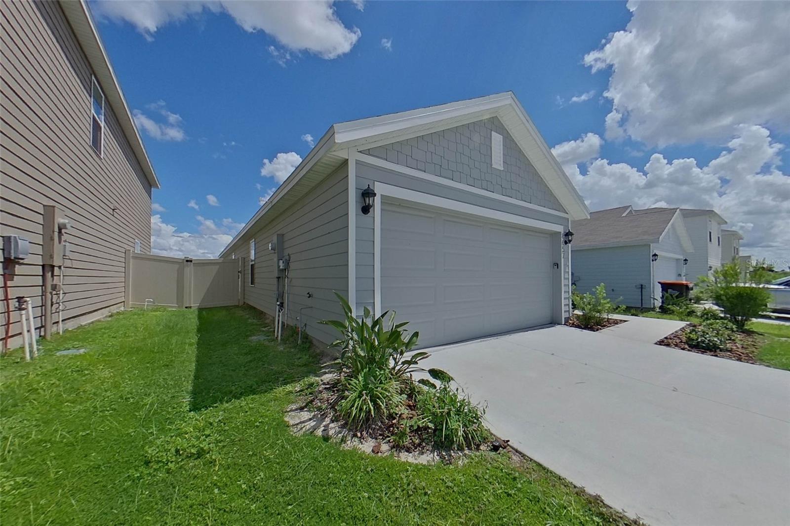 OCALA CROSSINGS - Residential Lease