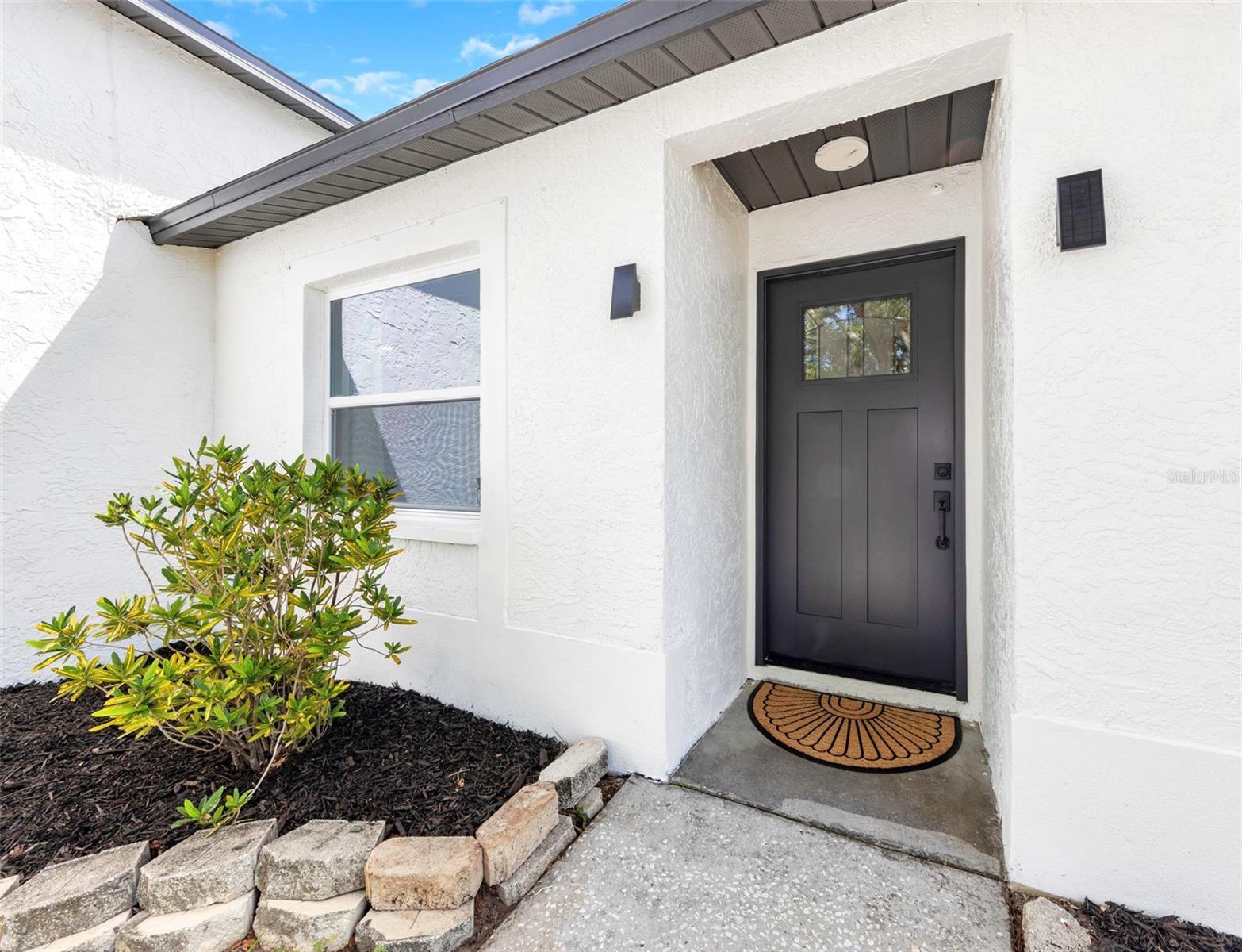 LAKES OF PINE RIDGE THE - Residential