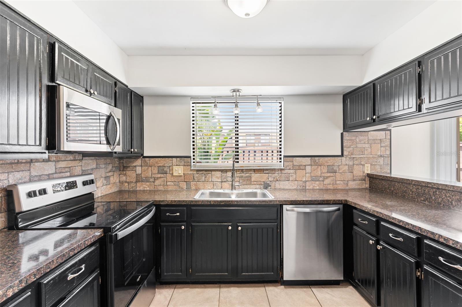 1836 N CRYSTAL LAKE DRIVE 87