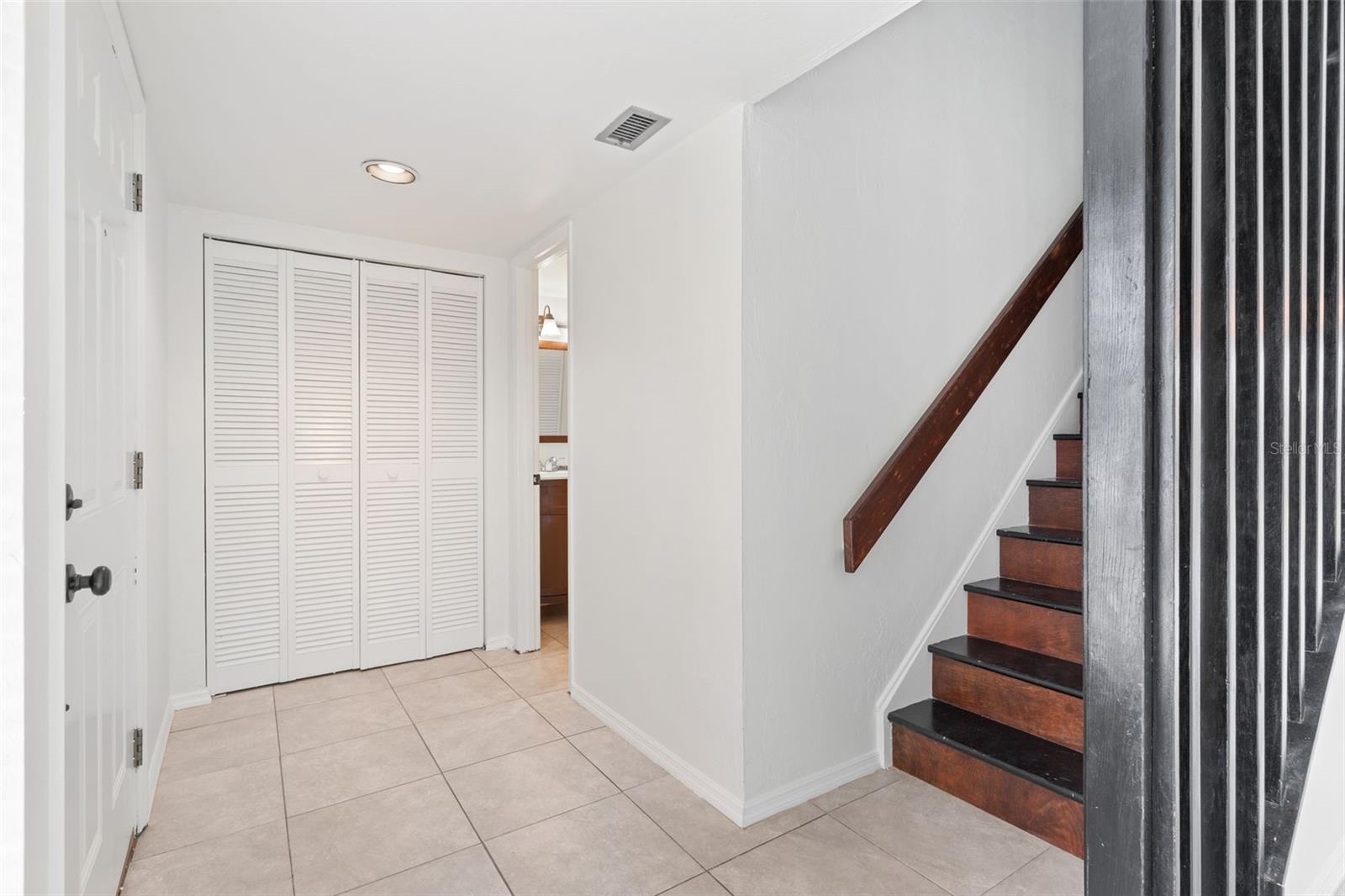1836 N CRYSTAL LAKE DRIVE 87