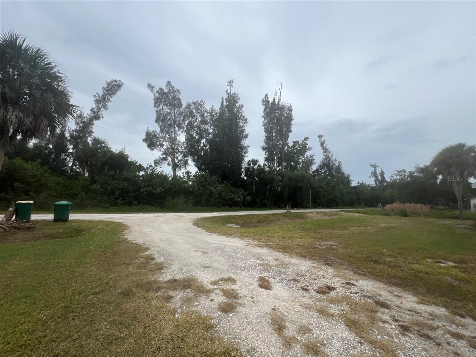 MYRTLE GARDENS - Residential Lease