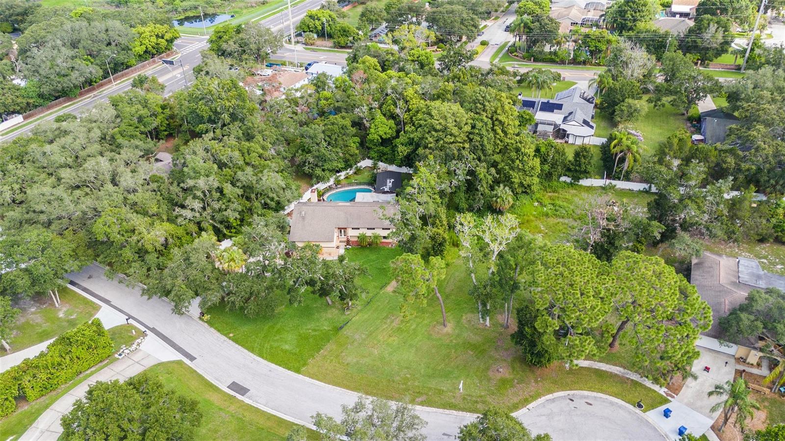 SPANISH WOODS - Land