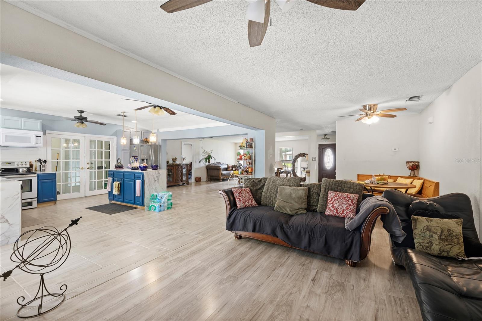 JACARANDA - Residential