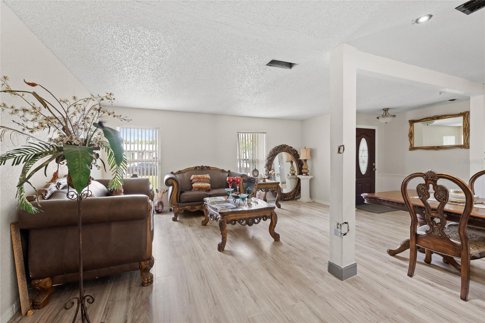 JACARANDA - Residential