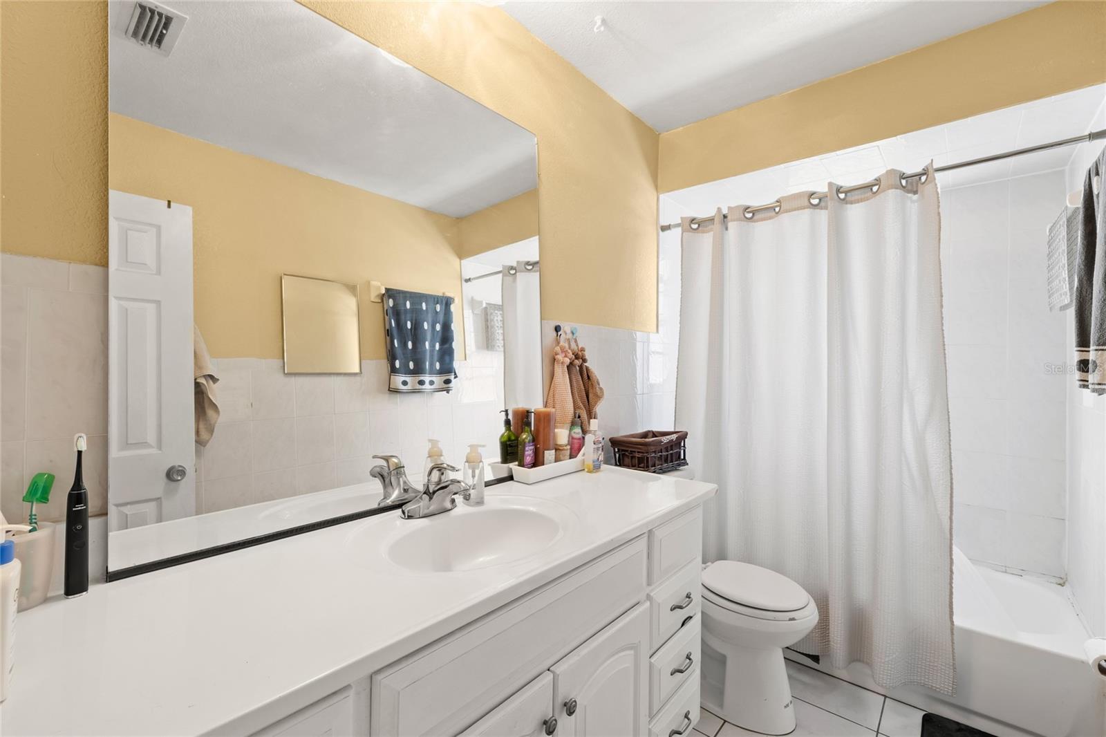 JACARANDA - Residential