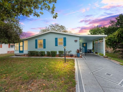 Photo of 1809 Daffodil Lane, The Villages, FL 32159 (MLS # G5111623)