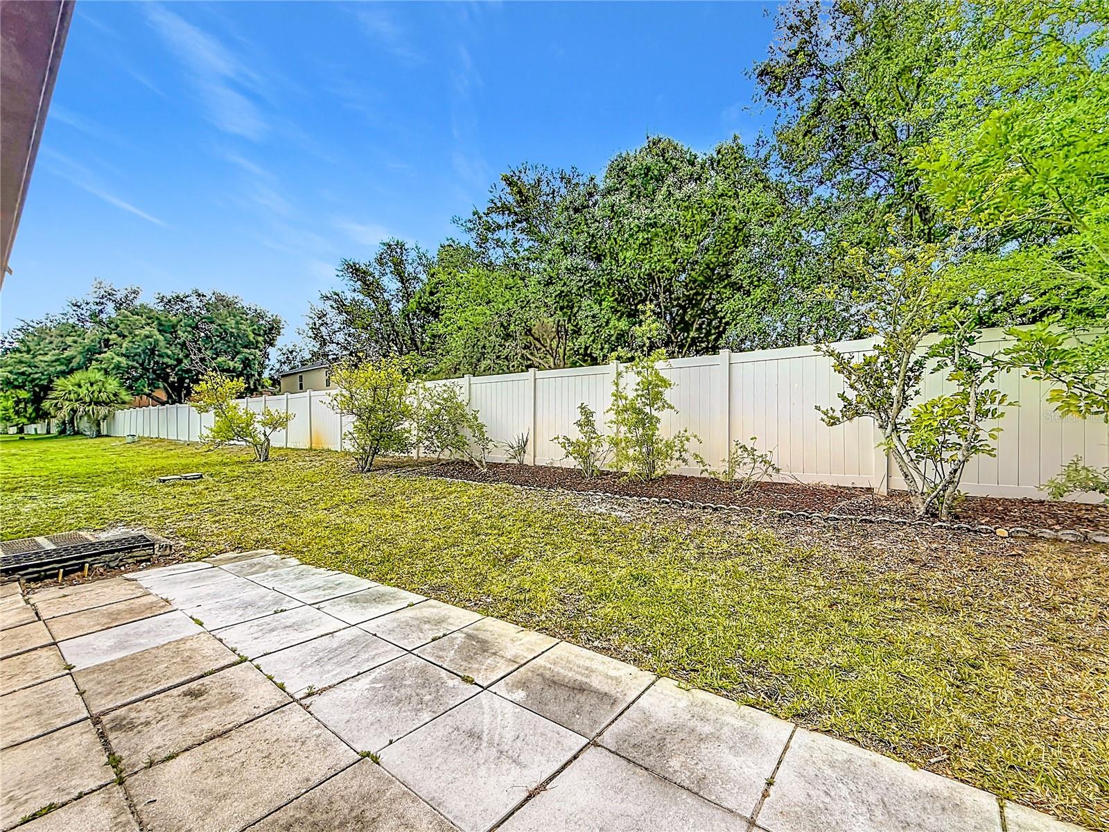 HILL CREST VILLAS - Residential