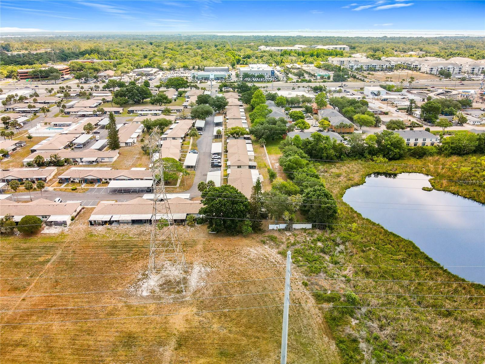 HILL CREST VILLAS - Residential