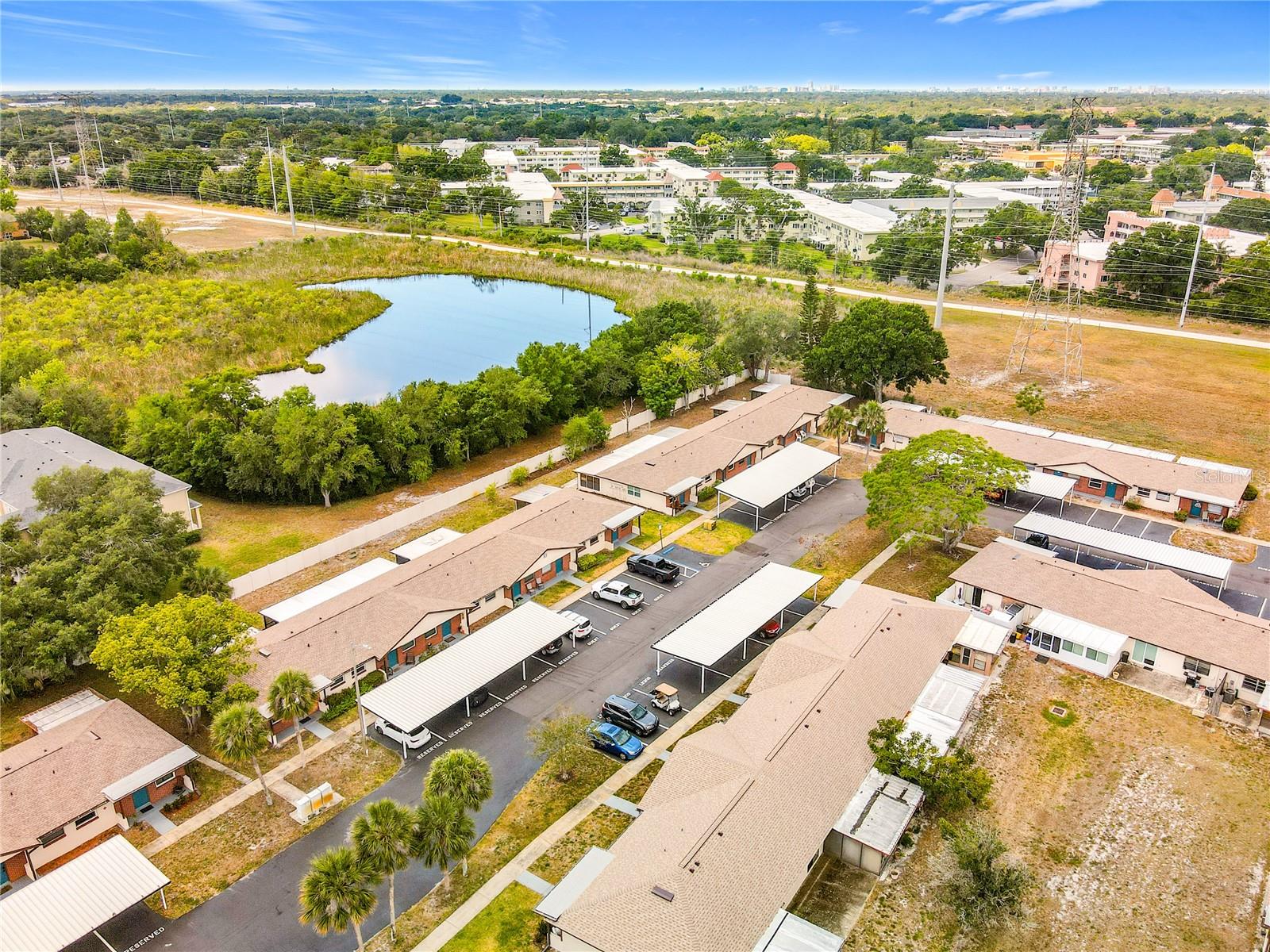 HILL CREST VILLAS - Residential