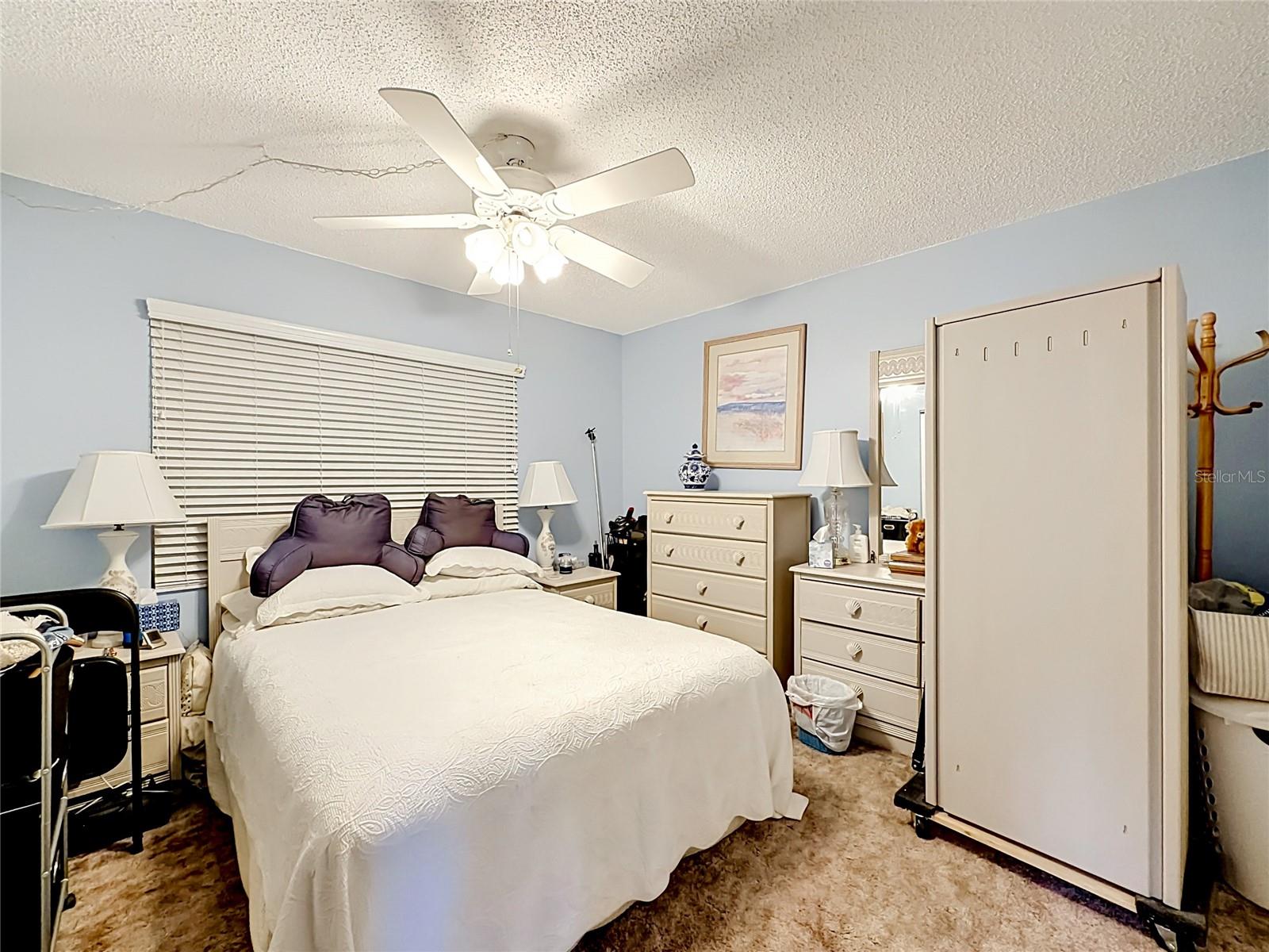 HILL CREST VILLAS - Residential