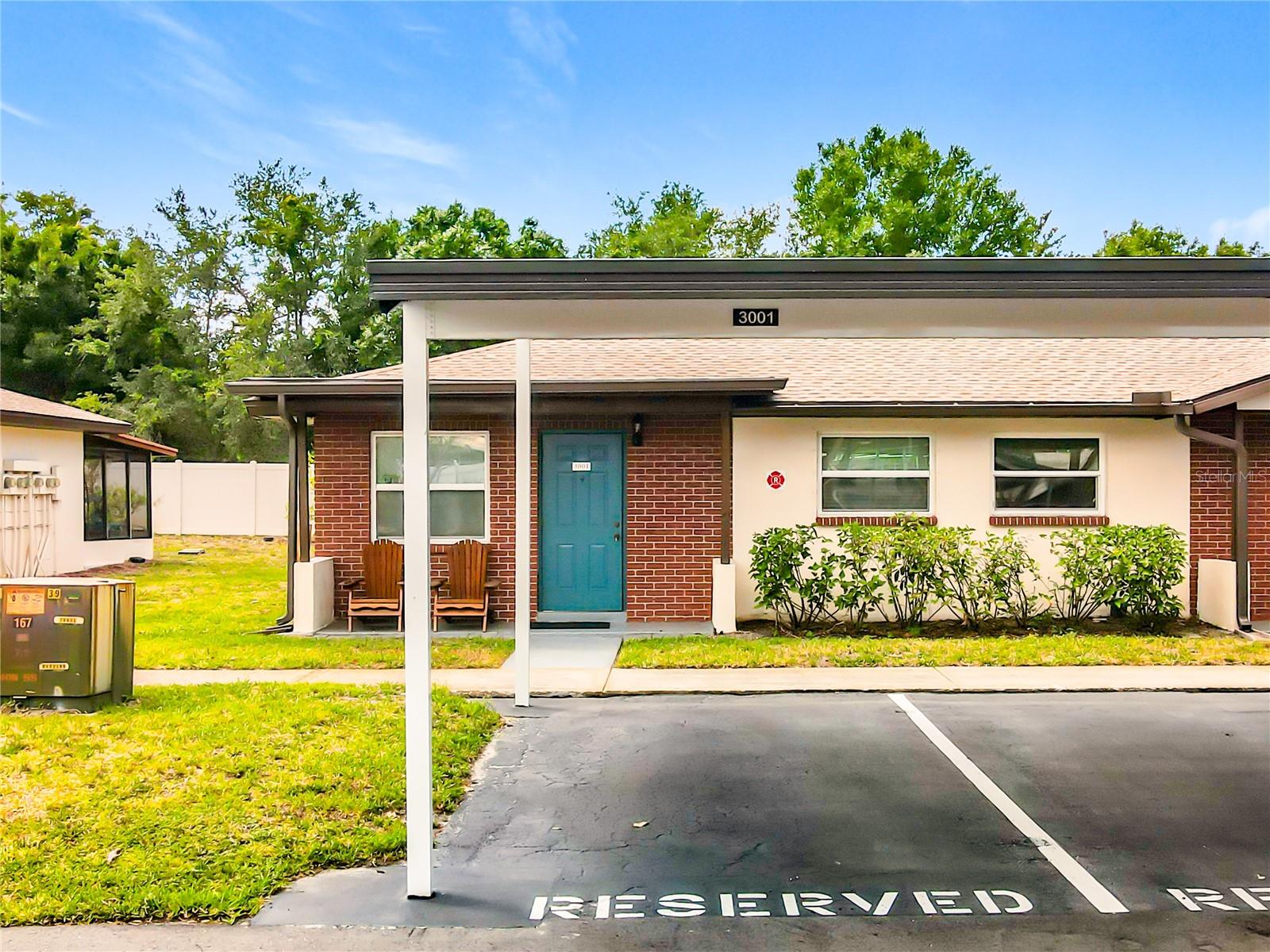 HILL CREST VILLAS - Residential