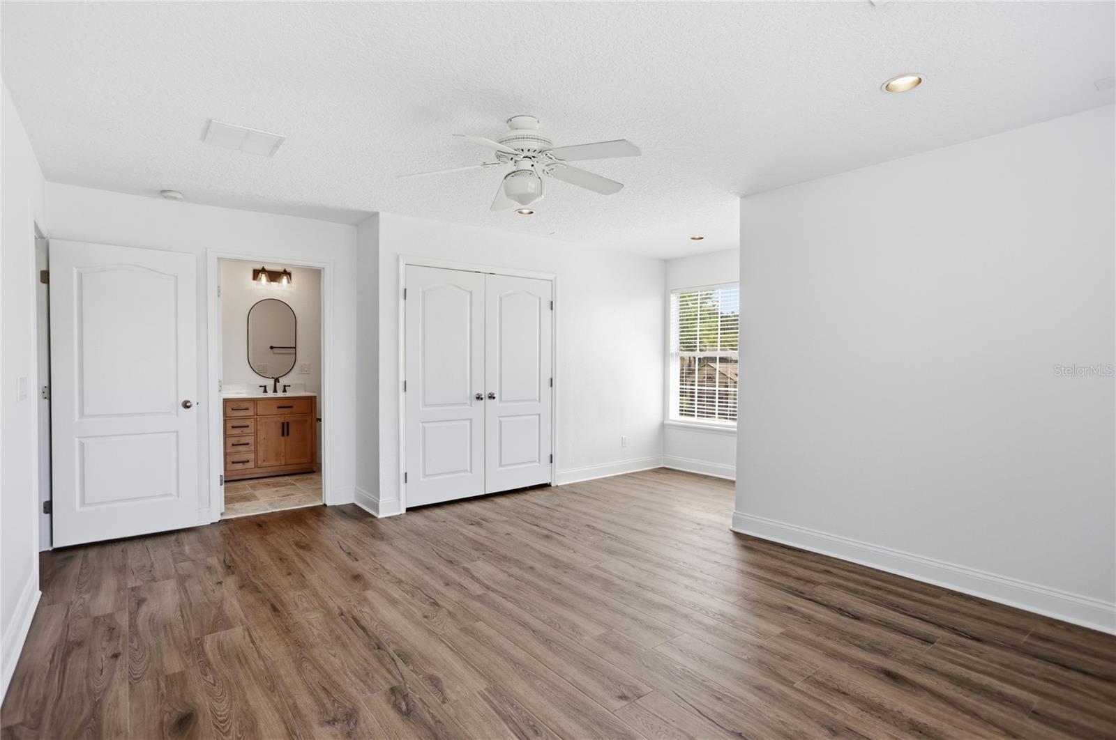 LAKEVIEW RESERVE 46/149 - Residential