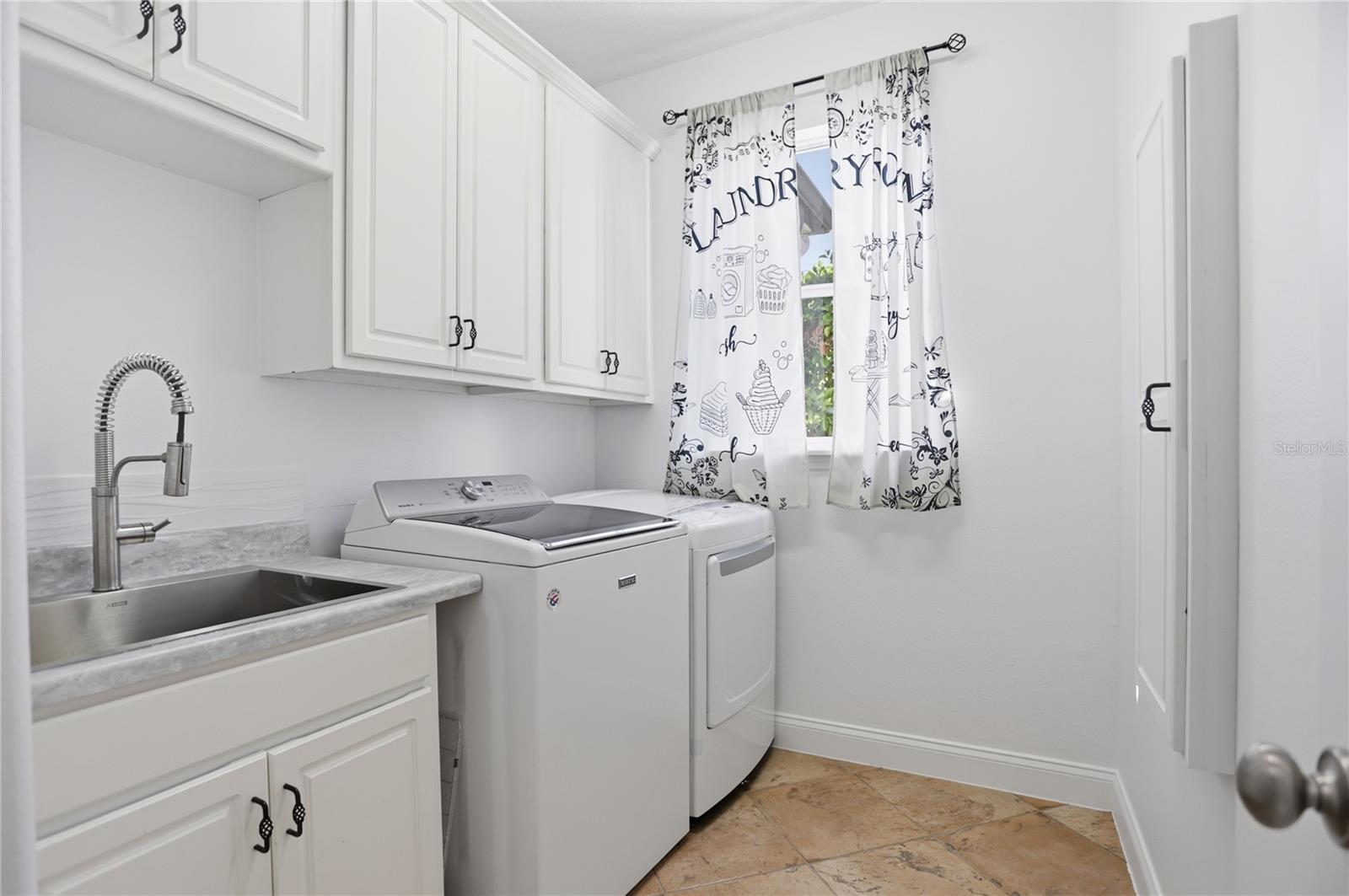 LAKEVIEW RESERVE 46/149 - Residential