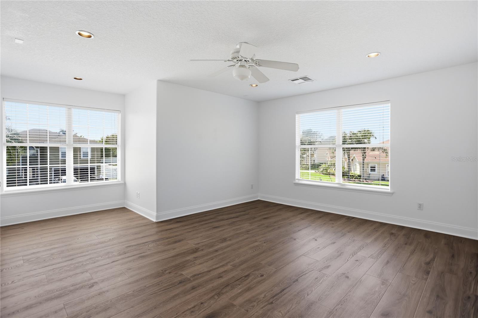 LAKEVIEW RESERVE 46/149 - Residential