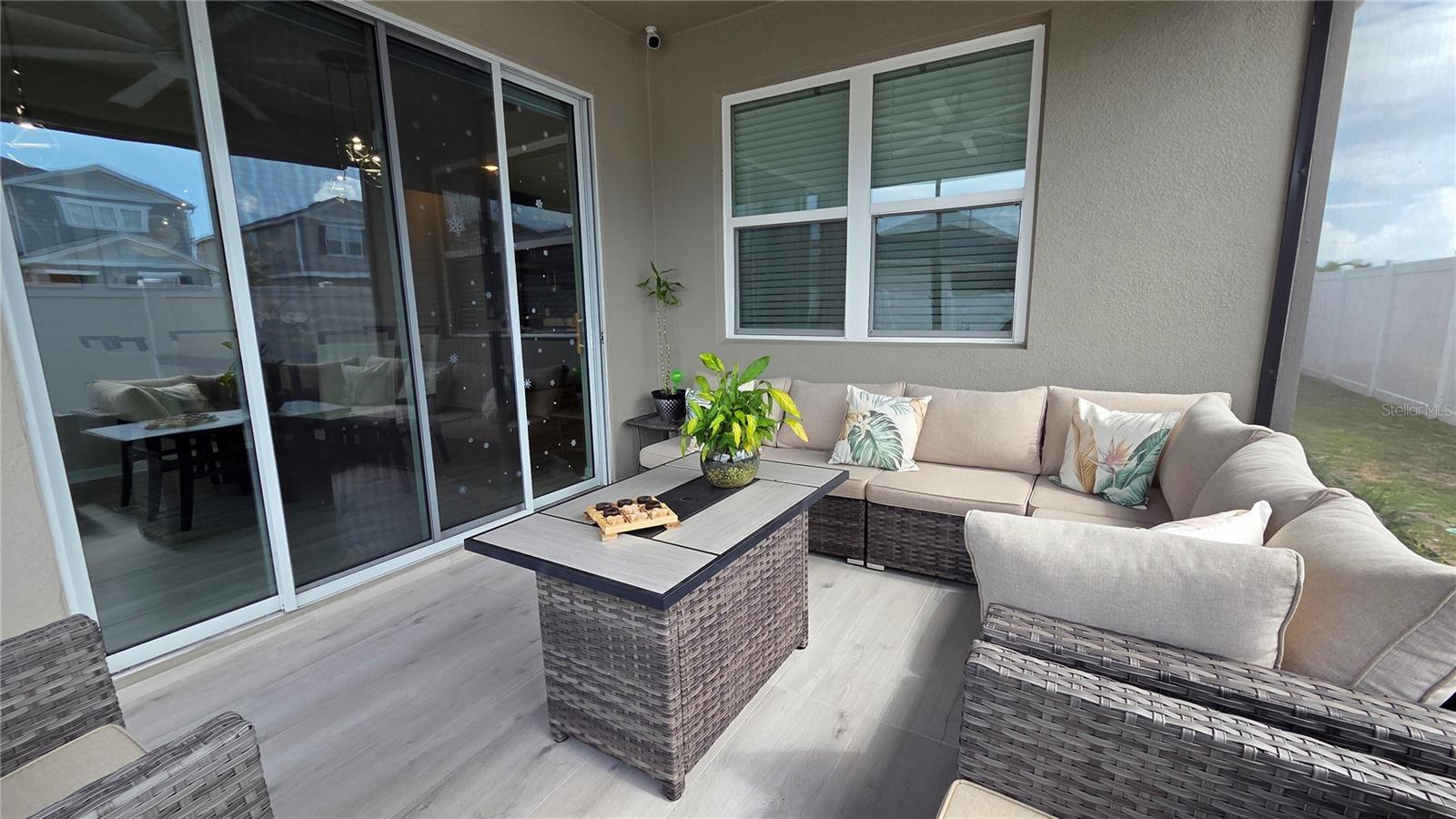 SEASONS/HERITAGE SQUARE - Residential