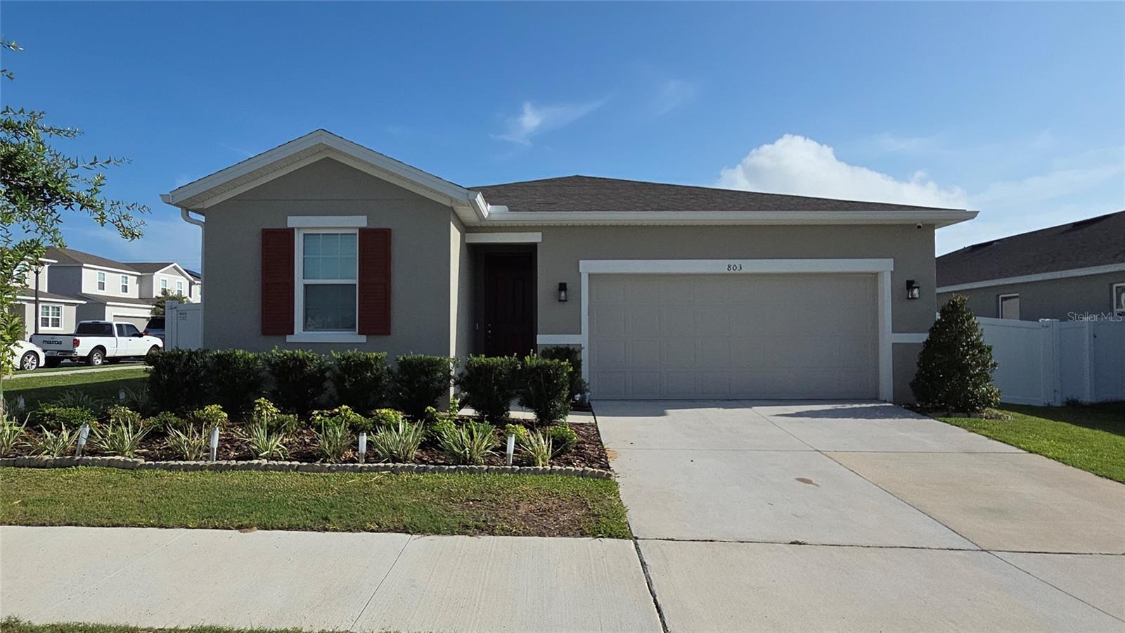 SEASONS/HERITAGE SQUARE - Residential