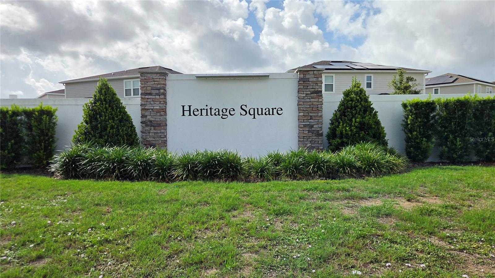SEASONS/HERITAGE SQUARE - Residential