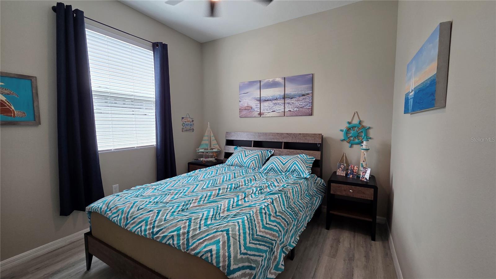 SEASONS/HERITAGE SQUARE - Residential