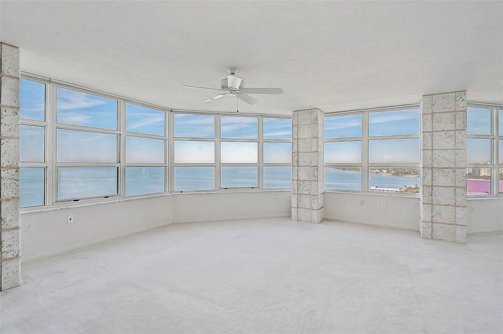 988 BLVD OF THE ARTS 1517