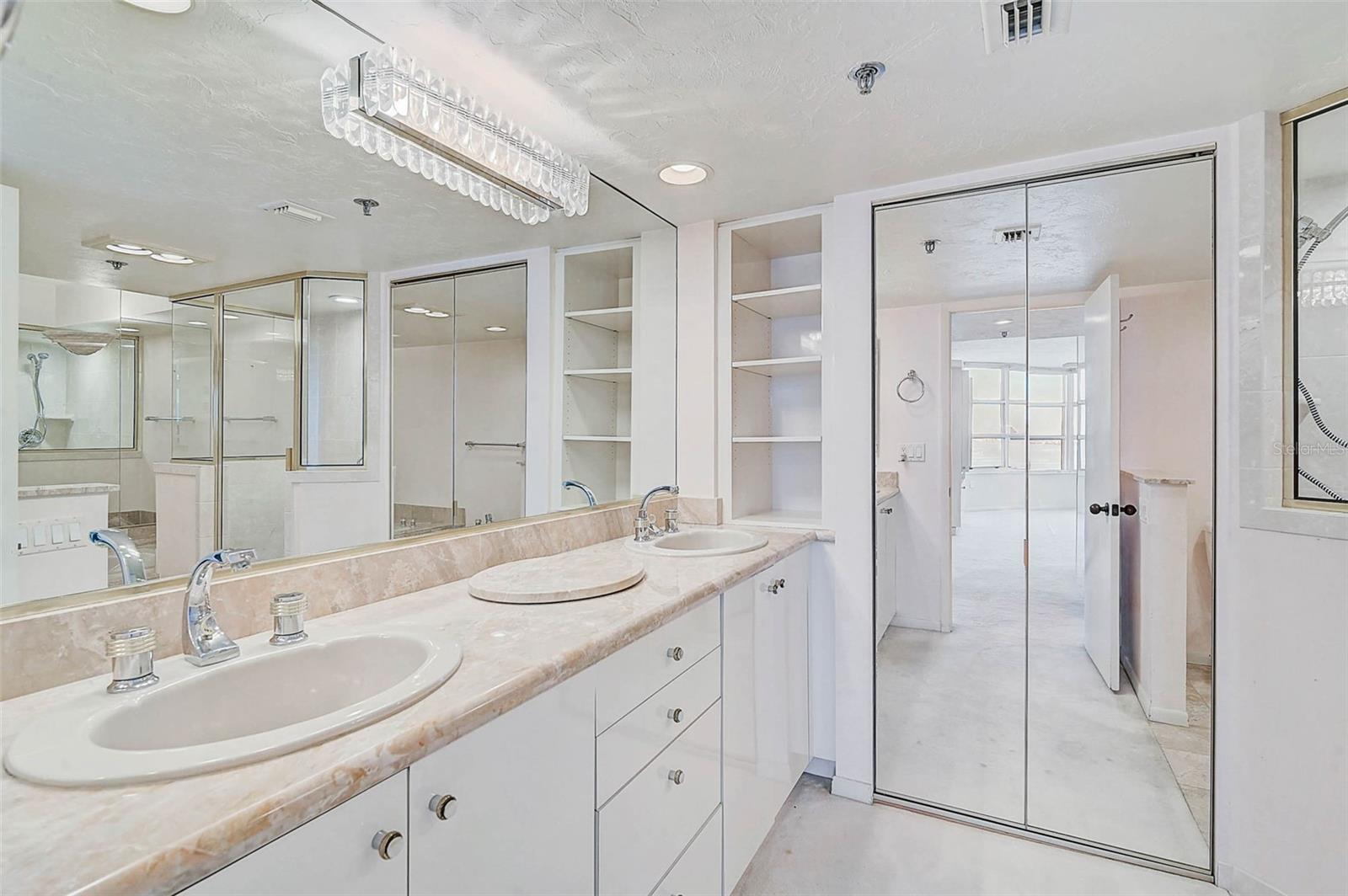 CONDO ON THE BAY TOWER II - Residential