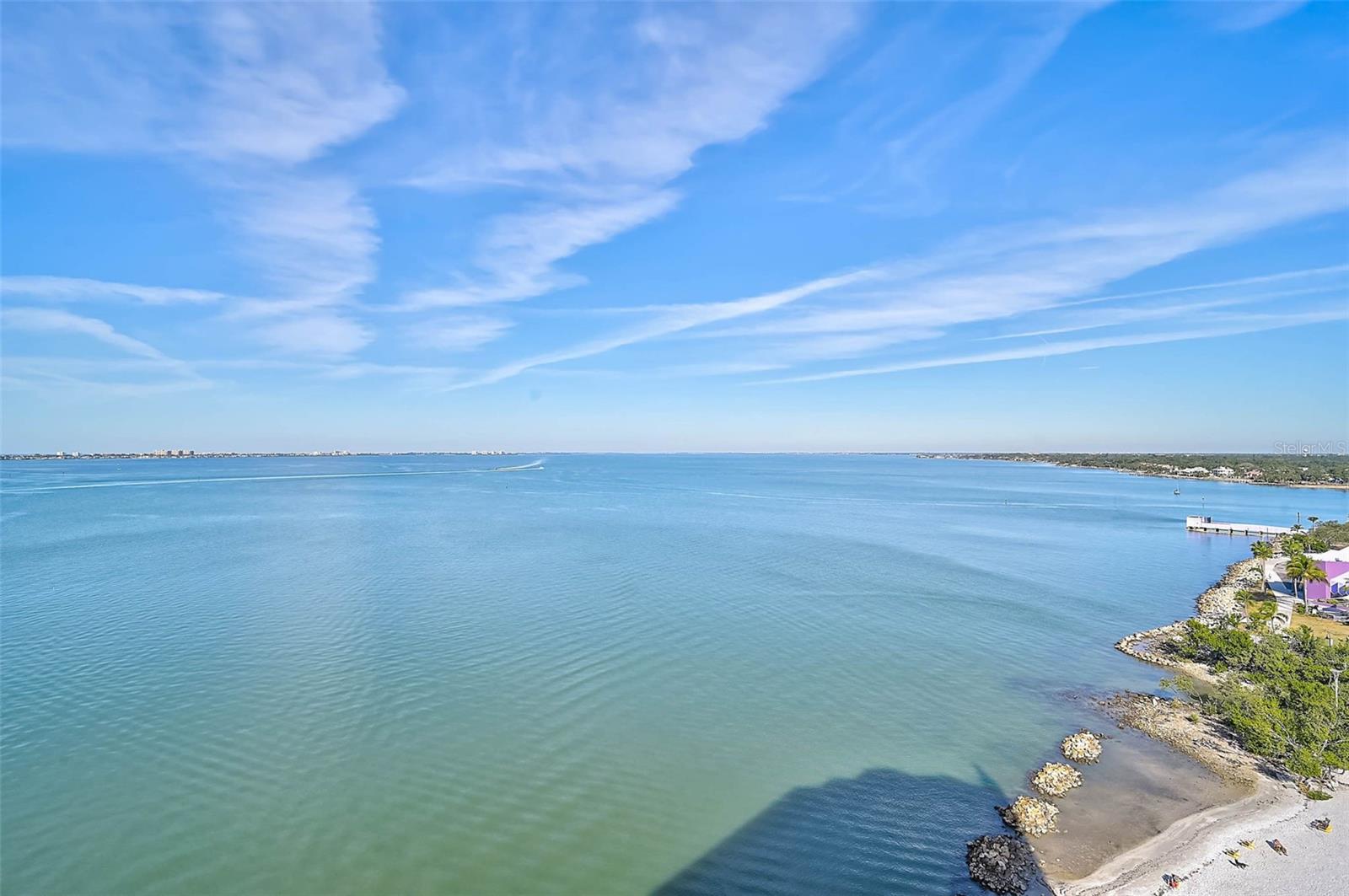 CONDO ON THE BAY TOWER II - Residential