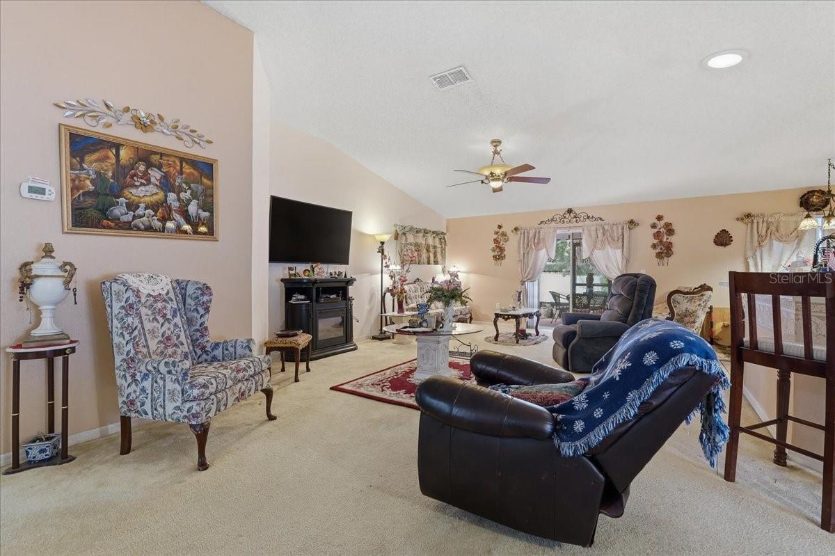 504 JESSAMINE DR