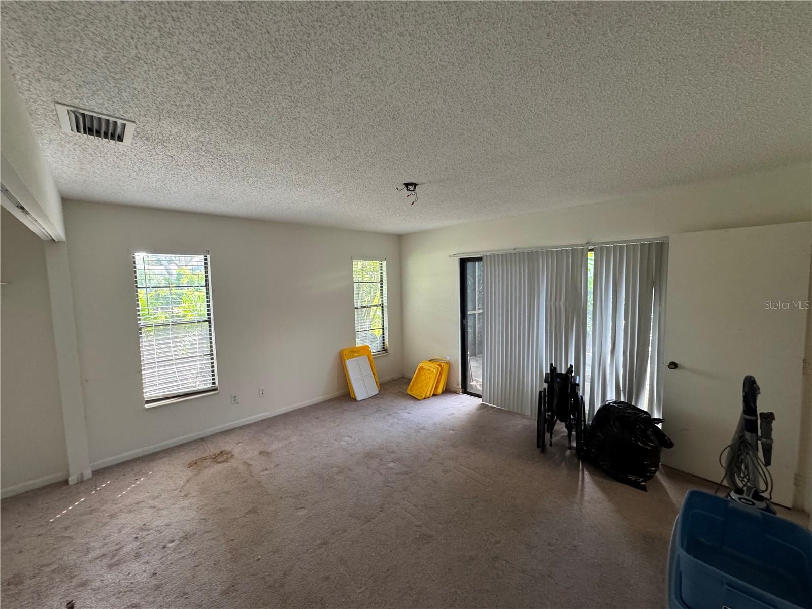 135 PINEWINDS BOULEVARD