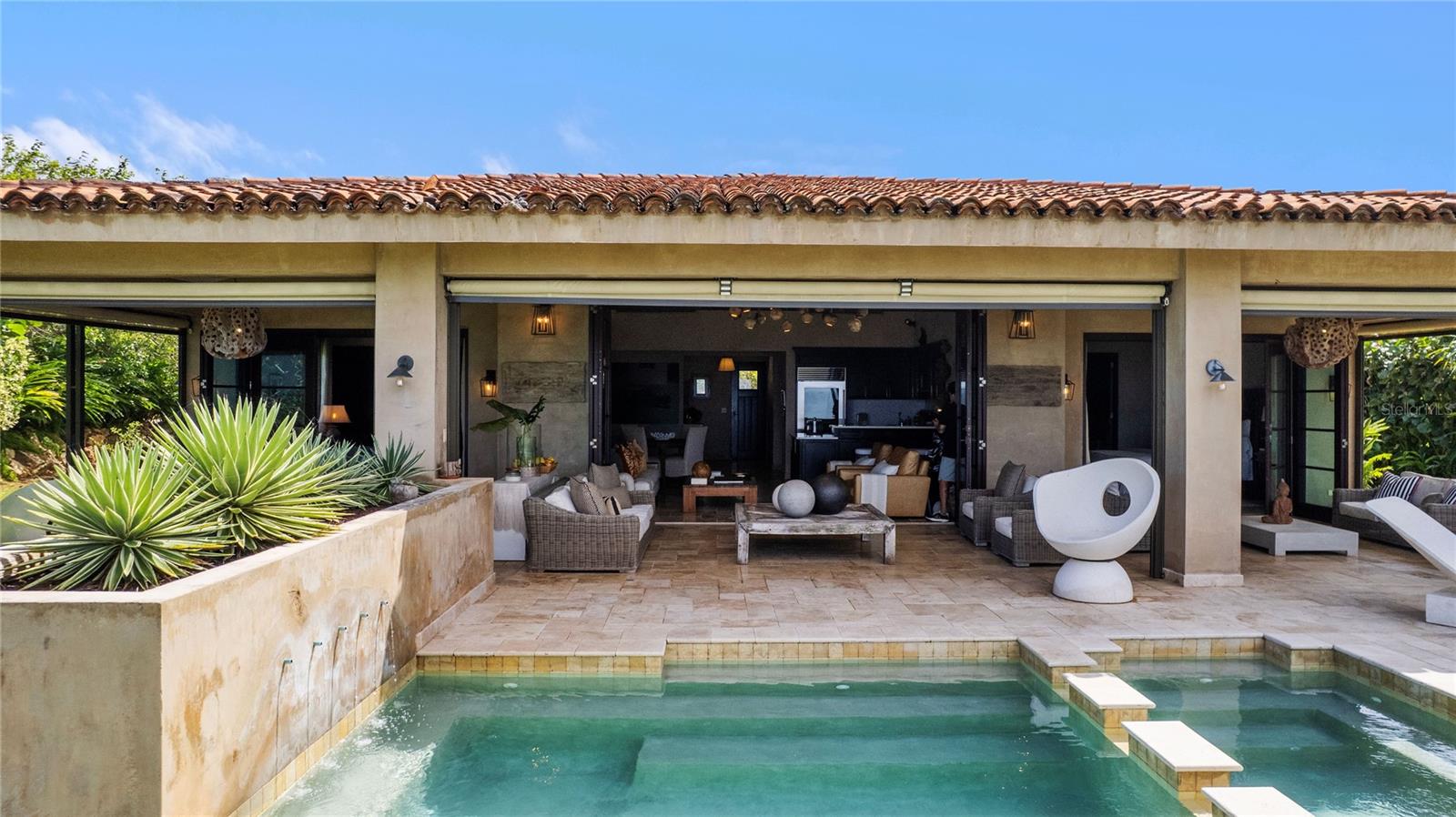 ROYAL ISABELA RESORT - Residential