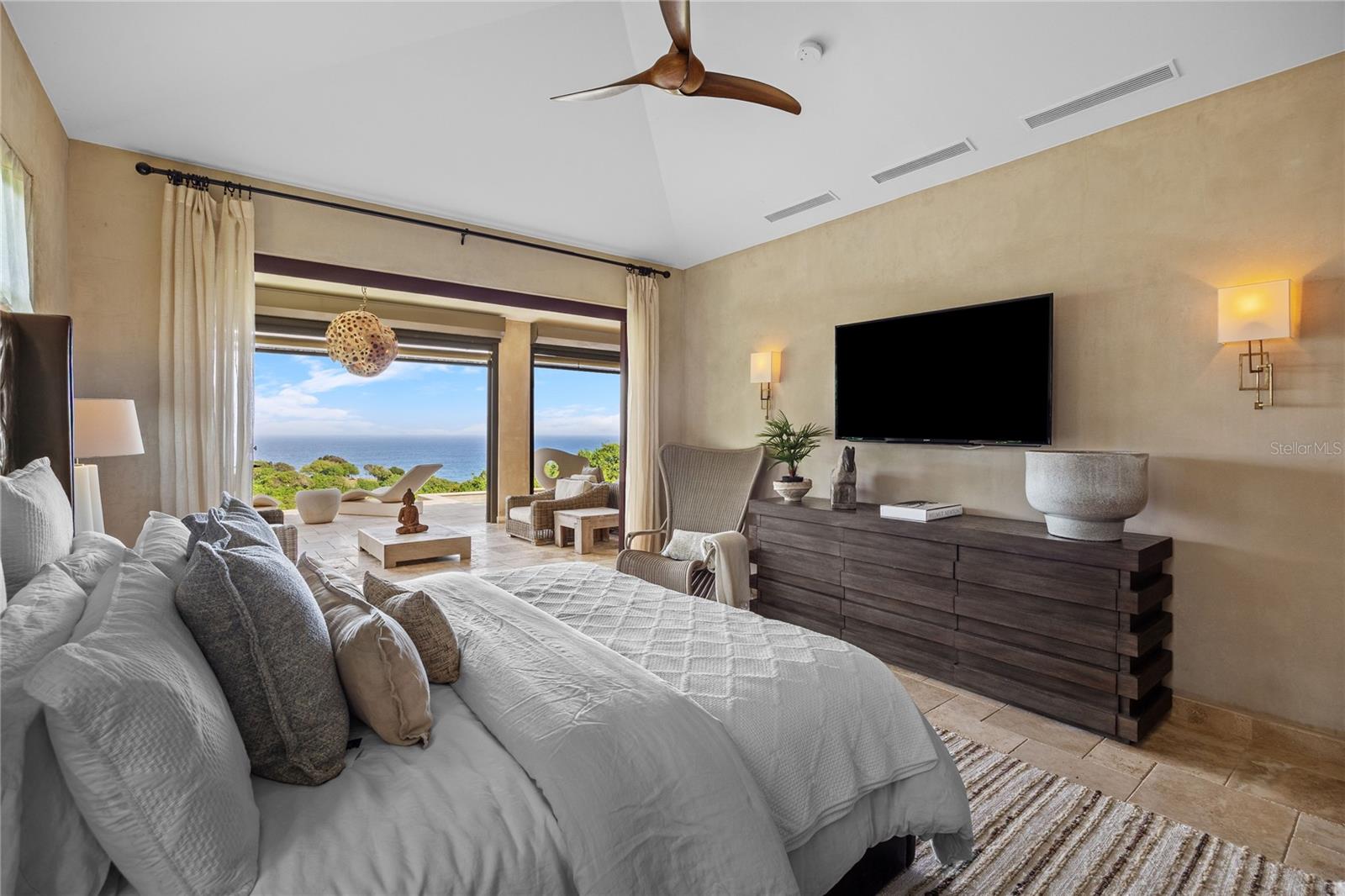 ROYAL ISABELA RESORT - Residential