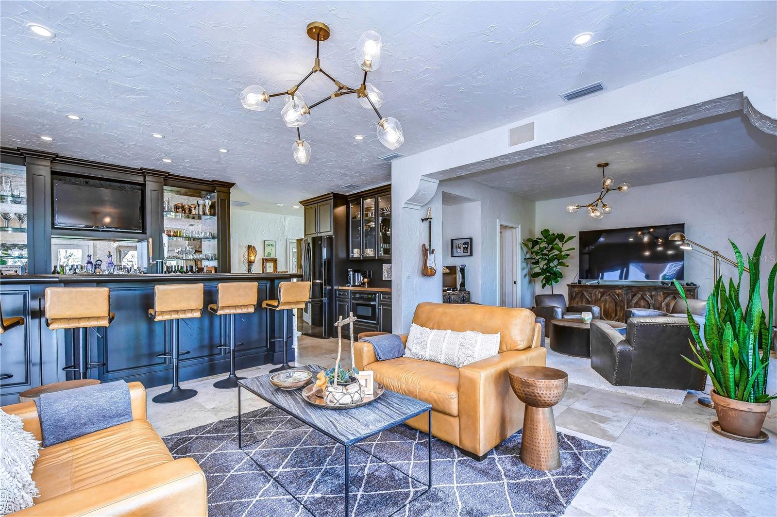 AVILA UNIT 1 - Residential