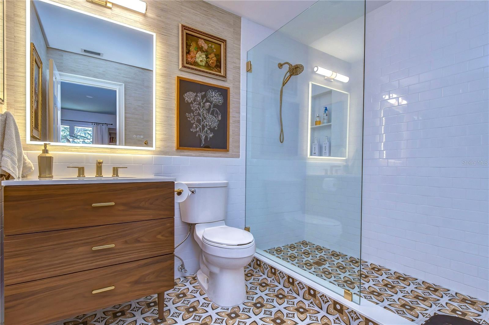 AVILA UNIT 1 - Residential